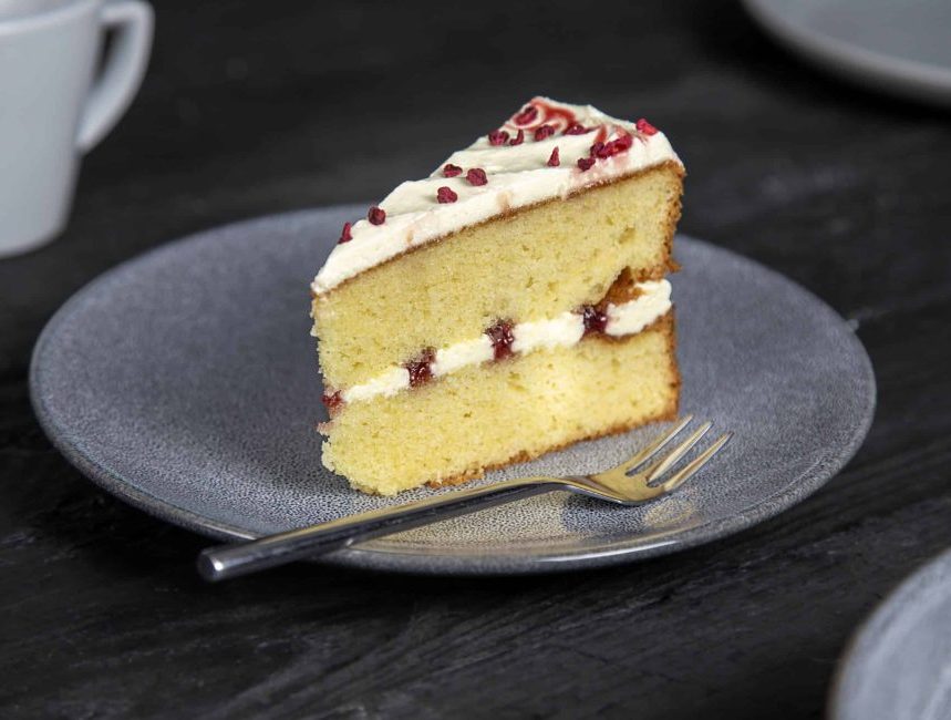 Luxury Victoria Sponge Cake Single Slice