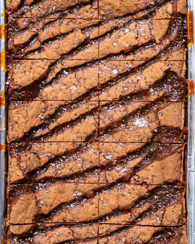 Our bestseller chocolate brownies… ✨
🍯 Salted Caramel Brownie - swirled with gooey caramel and a sprinkle of sea salt for the perfect sweet-salty bite
🍫 Rich Chocolate Brownie - fudgy, decadent, and irresistibly classic

Which one are you grabbing first?

______

#handmadecakes #wholesalecake #bakers #cakesupplier #cakes #brownies #vegancakes #freefromcake #cakedelivery #kentbusiness #coffeeshop #cafe #wildfarmed #chocolate